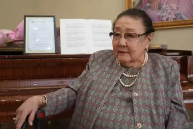 Бибігүл Төлегенова 96 жасқа келді