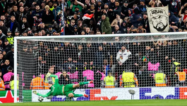 ФИФА объявила имя лучшего вратаря 2025 года: он обошёл звёзд "Реала" и "Барсы"