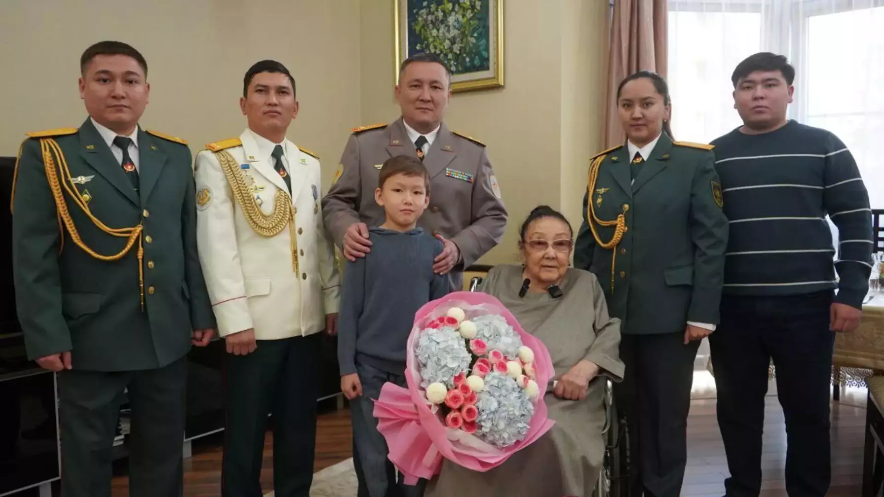 Қазақтың бұлбұлы Бибігүл Төлегенова 96 жасқа толды 