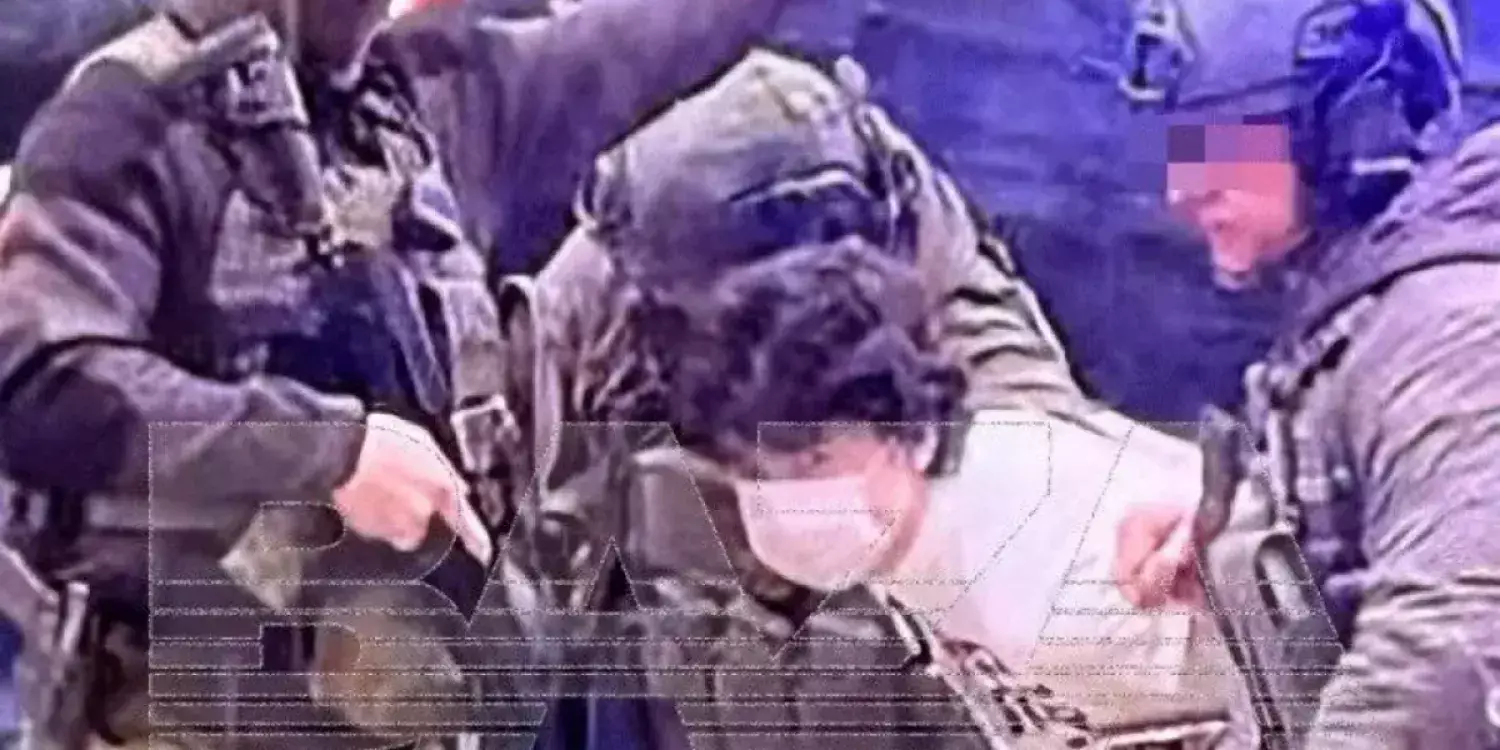 Ресейде жасөспірім мектепке шабуыл жасап, оқушыларды пышақтады