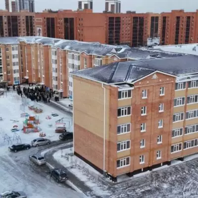 Новая глава: 40 семей из зоны паводкового риска получили квартиры в СКО