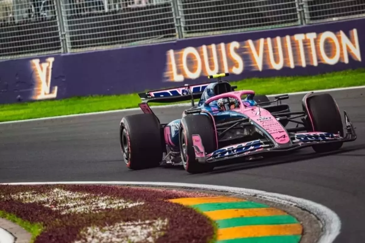 «Тяжелый люкс» на главной трассе мира: Louis Vuitton захватывает Гран-при Монако