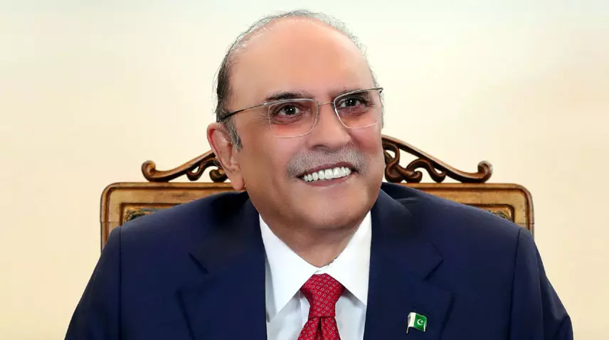 Президент Зардари поздравил Казахстан с Днем независимости.