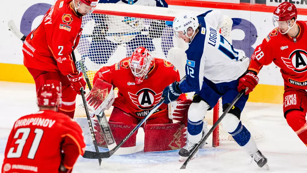 Разгромом обернулся матч “Барыса“ в матче КХЛ