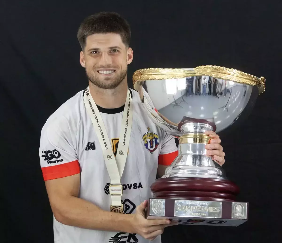 Аргентиналық футболшы Қостанайда доп теппек