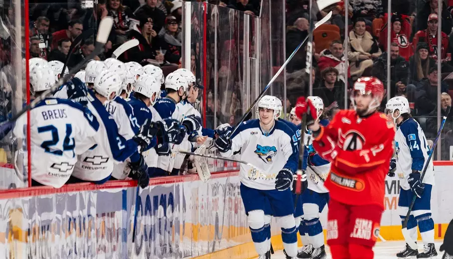 Дубль 20-летнего казахстанца принес "Барысу" крупную победу в матче КХЛ (ВИДЕО)