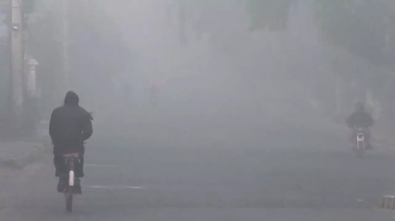 Густой смог накрыл провинцию Пакистана