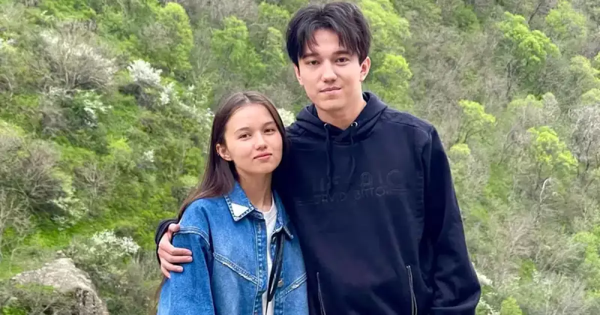   Димаш Құдайбергеннің қарындасының видеосы жұртты тәнті етті   