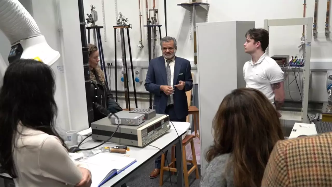 Кембриджде қазақ ғалымының есімі ұлықталды