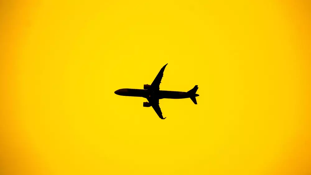 Air Astana ұшағы апат сигналын жіберіп, Алматы әуежайына шұғыл қонды