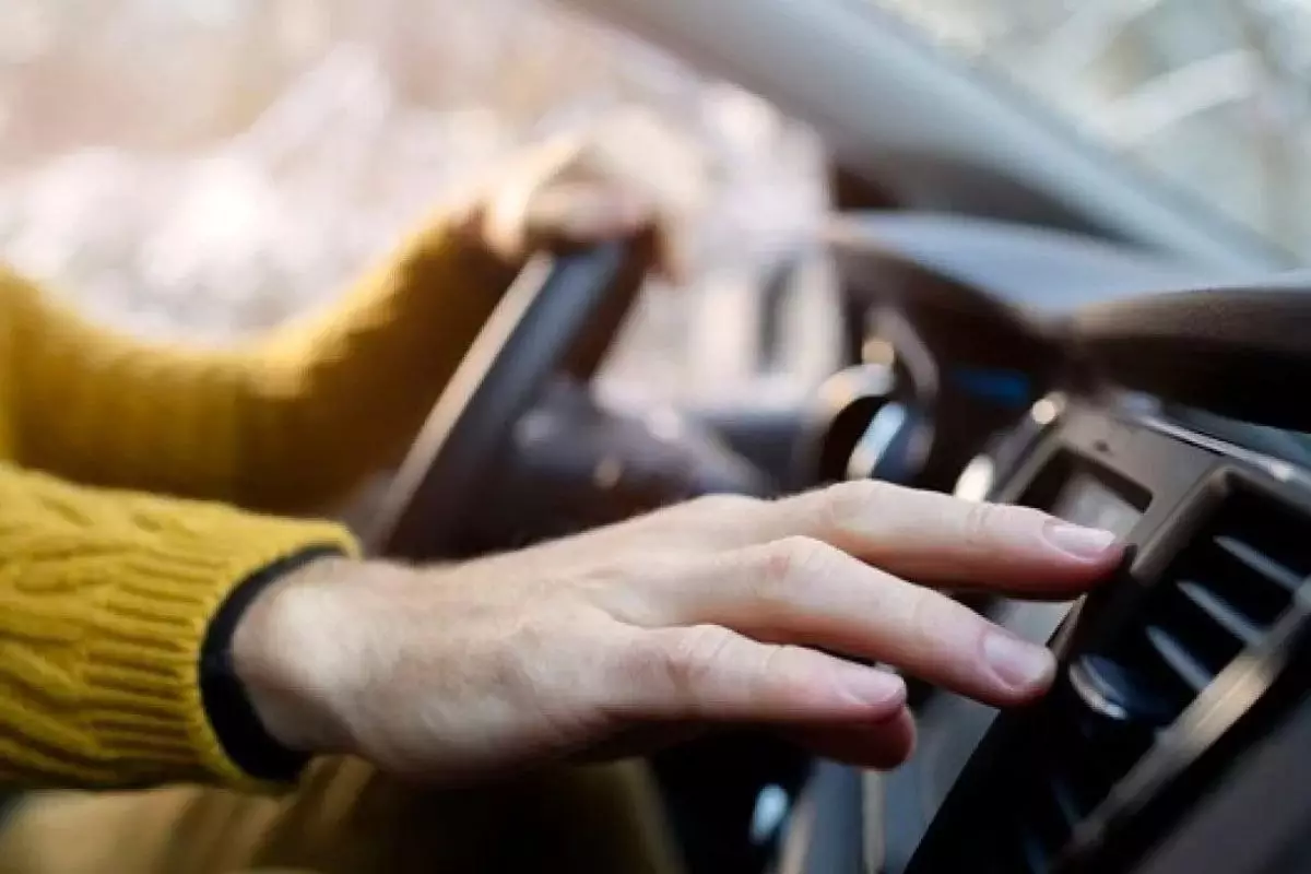 Биыл қыста көлікті қанша уақыт қыздыру керек?: 2026 жылғы жаңа айыппұлдар мен заң талаптары