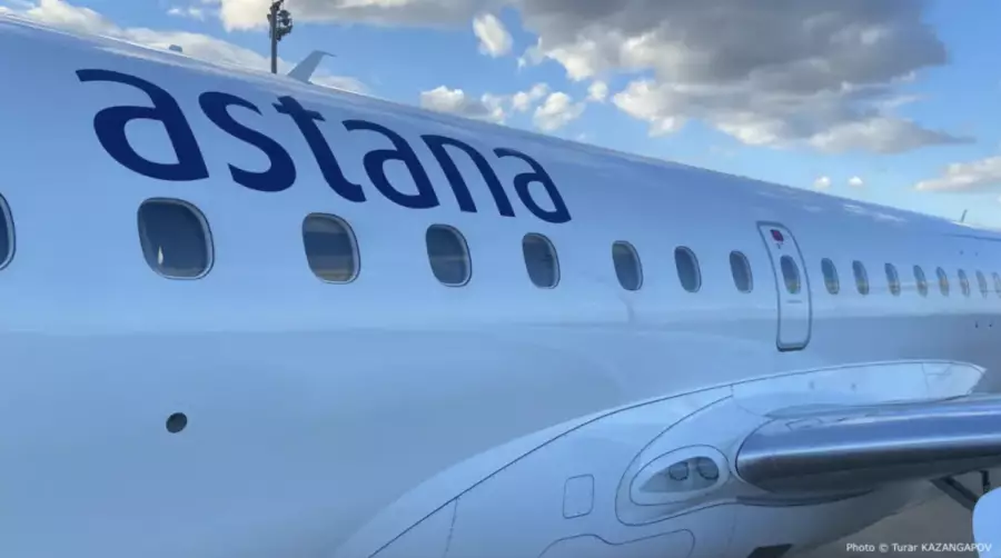 Ұшақ Алматыға шұғыл қонды: Air Astana әуеде болған төтенше жағдай туралы айтты
