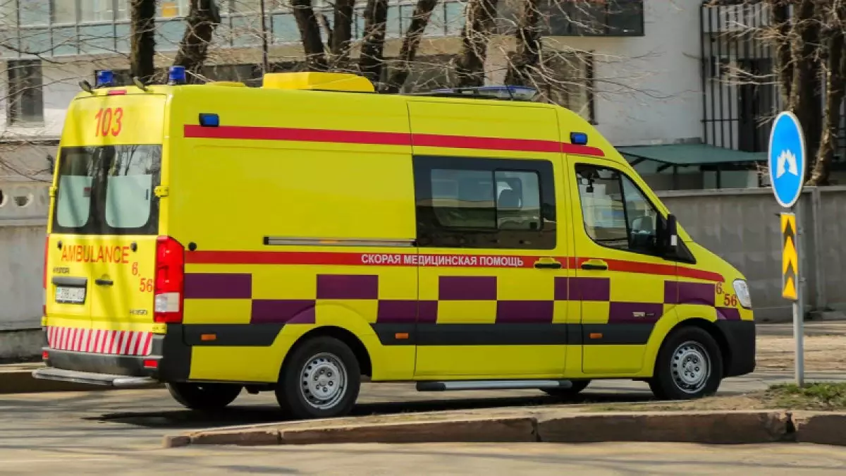 Атырауда пәтерде шамамен 21 күн жатқан ер адамның мәйіті табылды