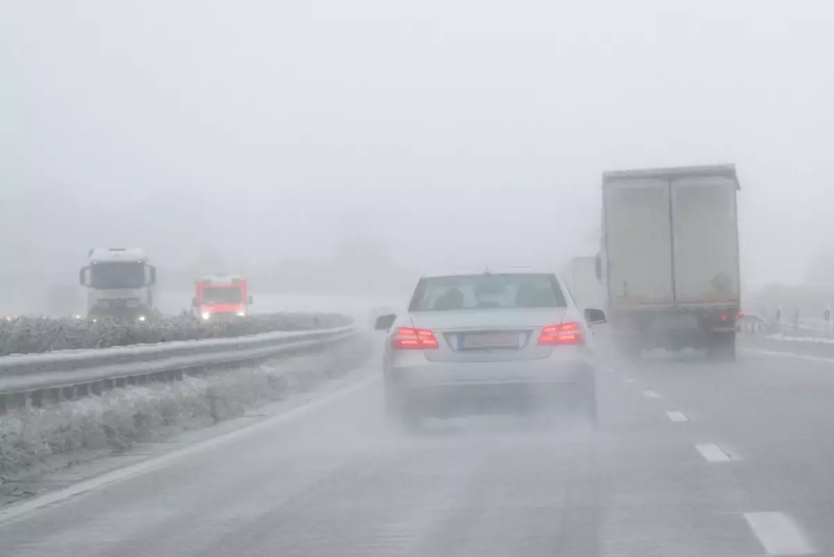 Все трассы в Казахстане открыты, но риск на дорогах сохраняется