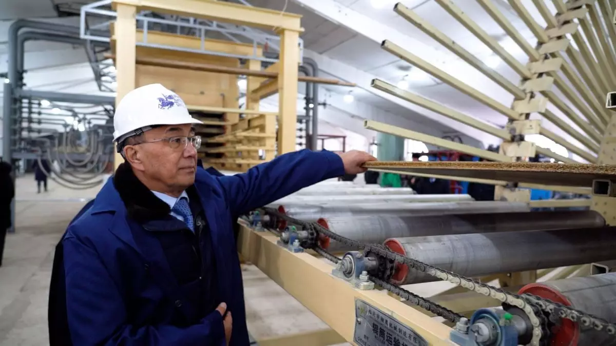 Первое в Казахстане производство экопанелей из соломы запустили в Тайынше