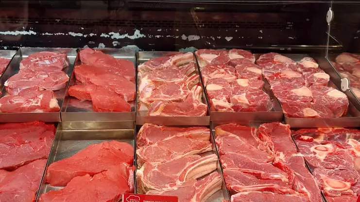 Инфляция төмендеді, бірақ ет қымбат: Бектенов нақты тапсырма берді