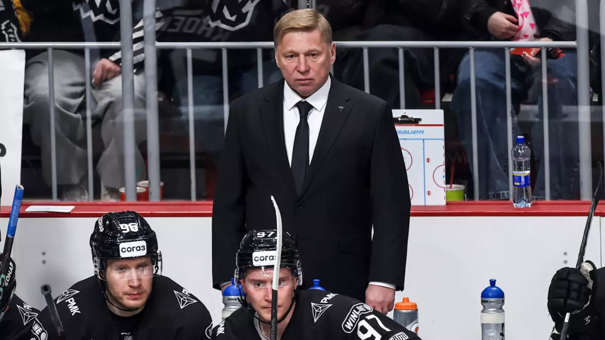 Өскемен хоккейінің тәрбиеленушісі ҚХЛ клубының бас бапкері атанды