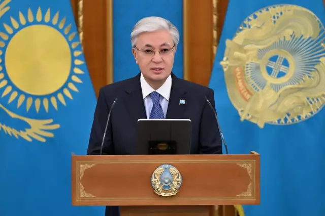 Мемлекет басшысы энергетика саласы қызметкерлерін кәсіби мерекесімен құттықтады