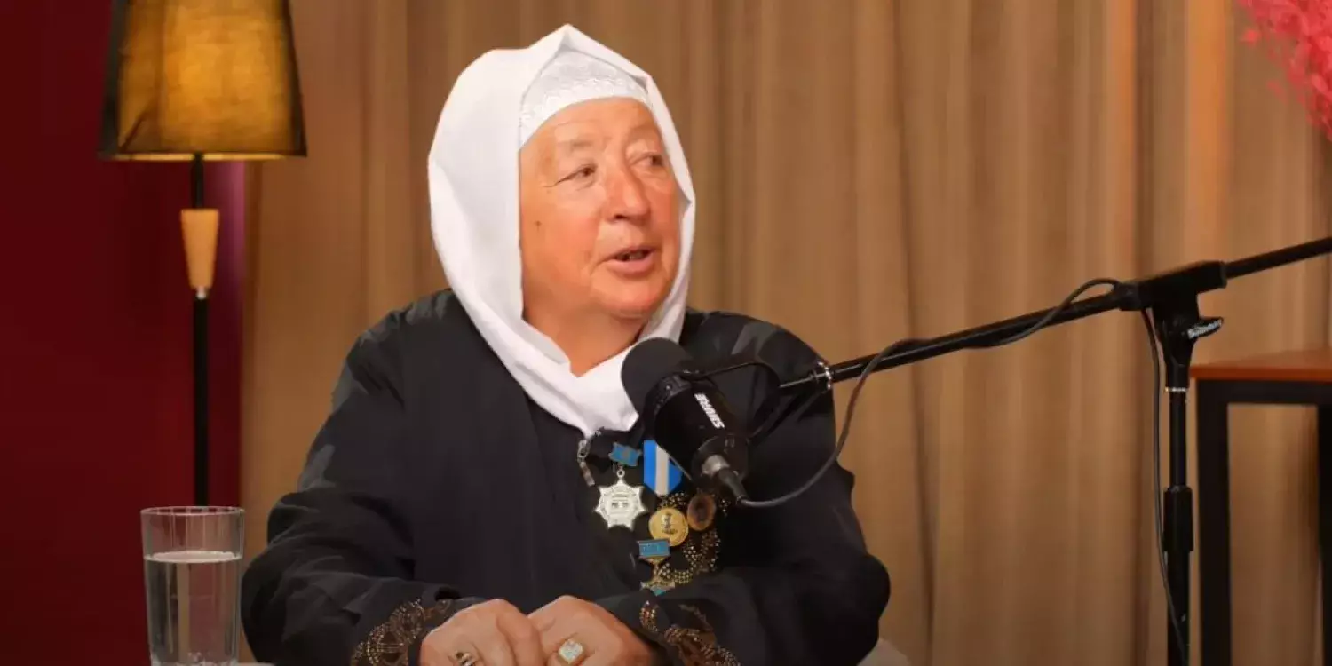 «56 жасымда босандым»: жетімдерді бауырына басқан Әмина апа ел естімеген шындығын айтты