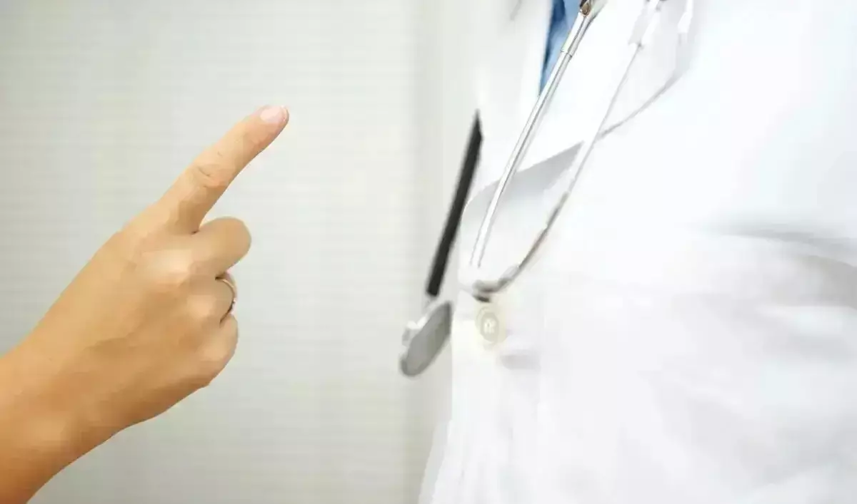 Қазақстанда дәрігерлер мен жедел жәрдем жүргізушілерін қорғайтын заң қабылданды