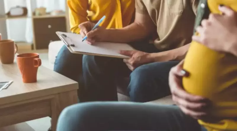 Запретить суррогатное материнство для иностранцев предложили в Казахстане