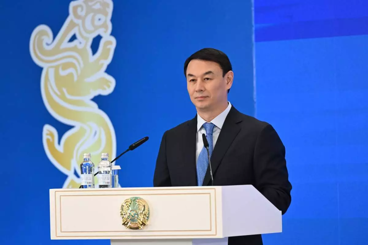 Алматы әкімі 49 шақырым болатын 11 көшеде кешенді көріктендіру жұмыстары жүргізілгенін мәлімдеді