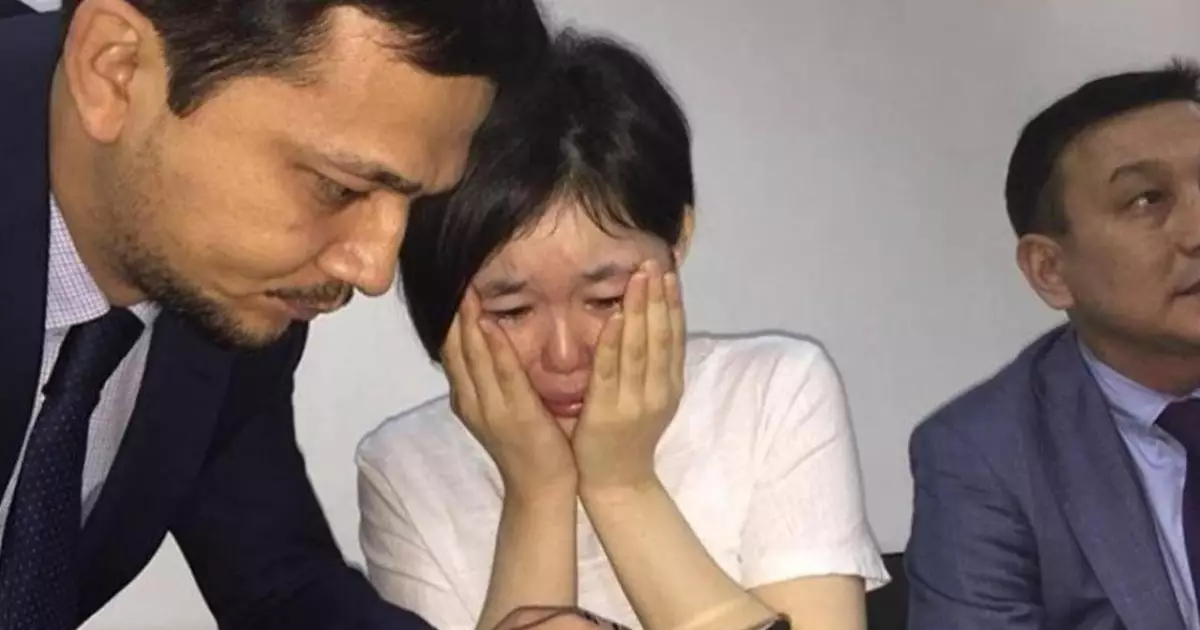  `Ақжарқын елге қайтарыла ма?` – Қытайда тар қапаста отырған қазақ қызы туралы тың дерек шықты (ВИДЕО) 