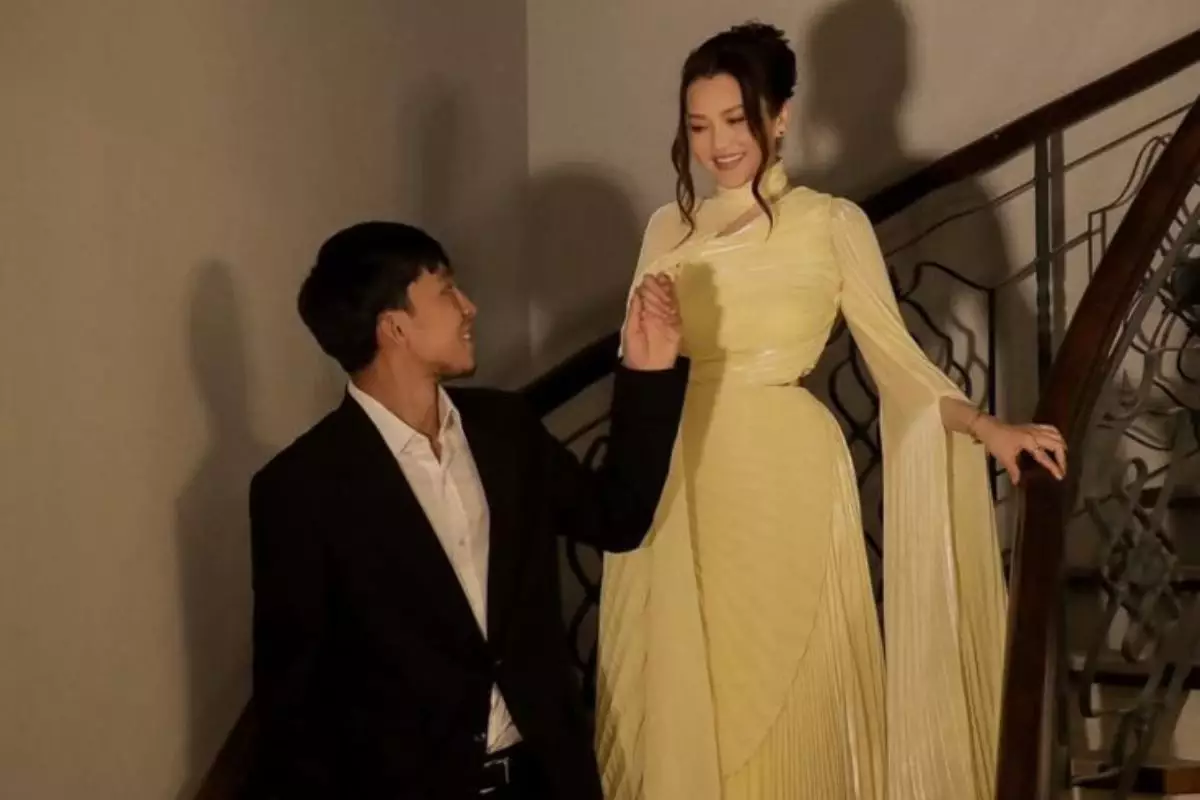 "Басты демеушіміз": Ерке Есмаханның ағасы күйеу баласының құпиясын ашты