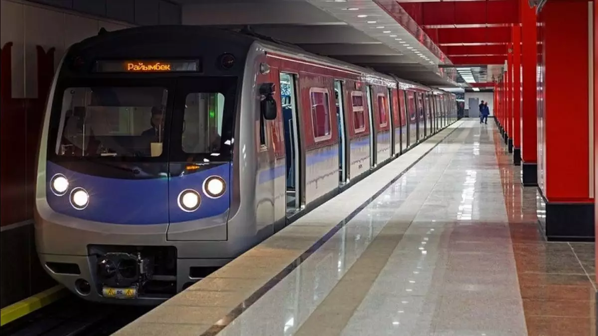 Енді алматылықтар тек қоғамдық көлікпен жүреді