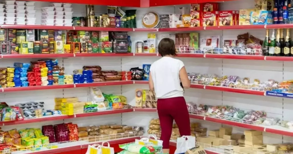  Магазины у дома под угрозой: депутат переживает о риске массовых закрытий по Казахстану 