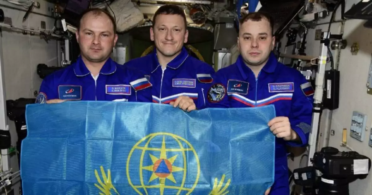  ТЖМ қызметкерлеріне ғарыштан құттықтау жолданды 