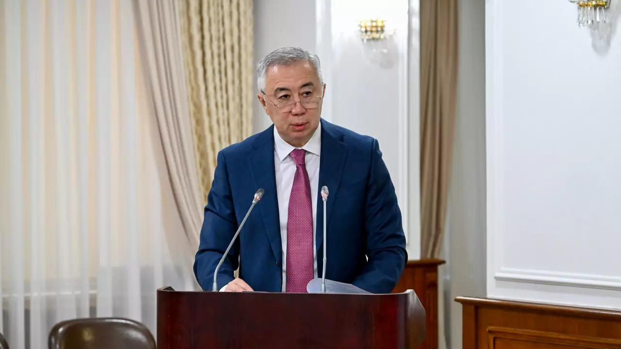 Министр сообщает о широкомасштабном росте экономики Казахстана.