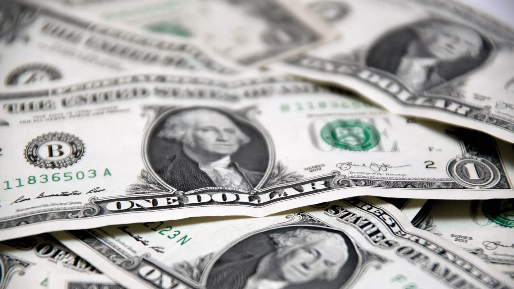 Қор биржасында доллар арзандады