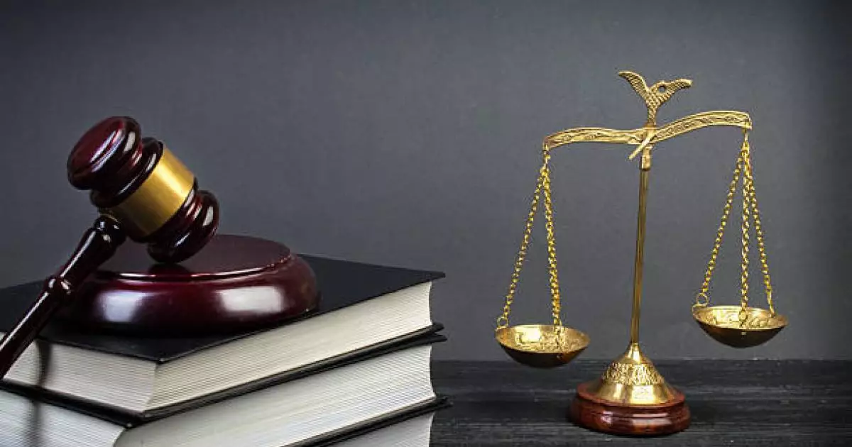  Атырау тұрғыны терезесін дұрыс орнатпаған адамнан 1,3 млн теңге өндіріп алды 