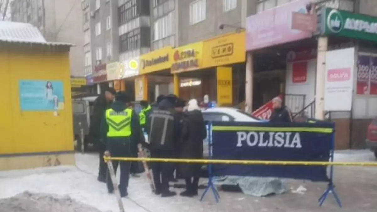 Семейде көшеде есінен танып қалған ер адам көз жұмды