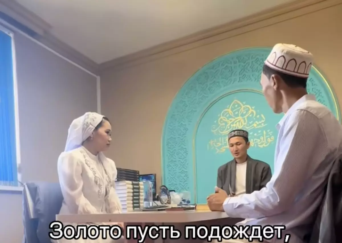 Мәһрге принтер сұраған мұғалім желі жұлдызына айналды (ВИДЕО)