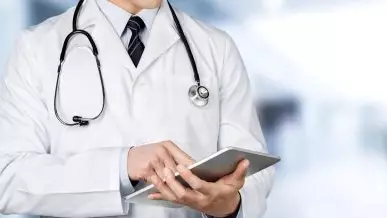 Медицина қызметкерлерін қорғау туралы заңның түзетулері қабылданды