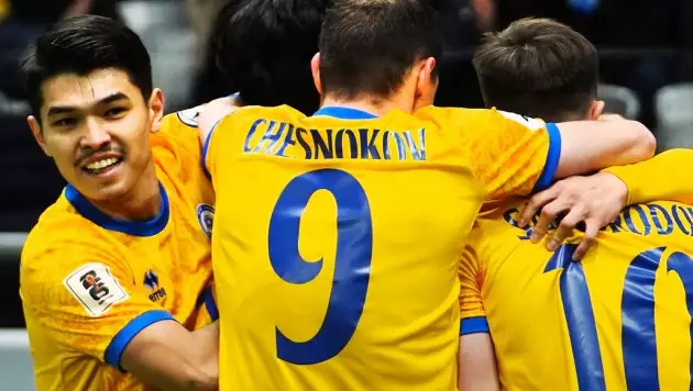 Смаков оценил перспективы Кенжебека и Чеснокова заиграть в Европе