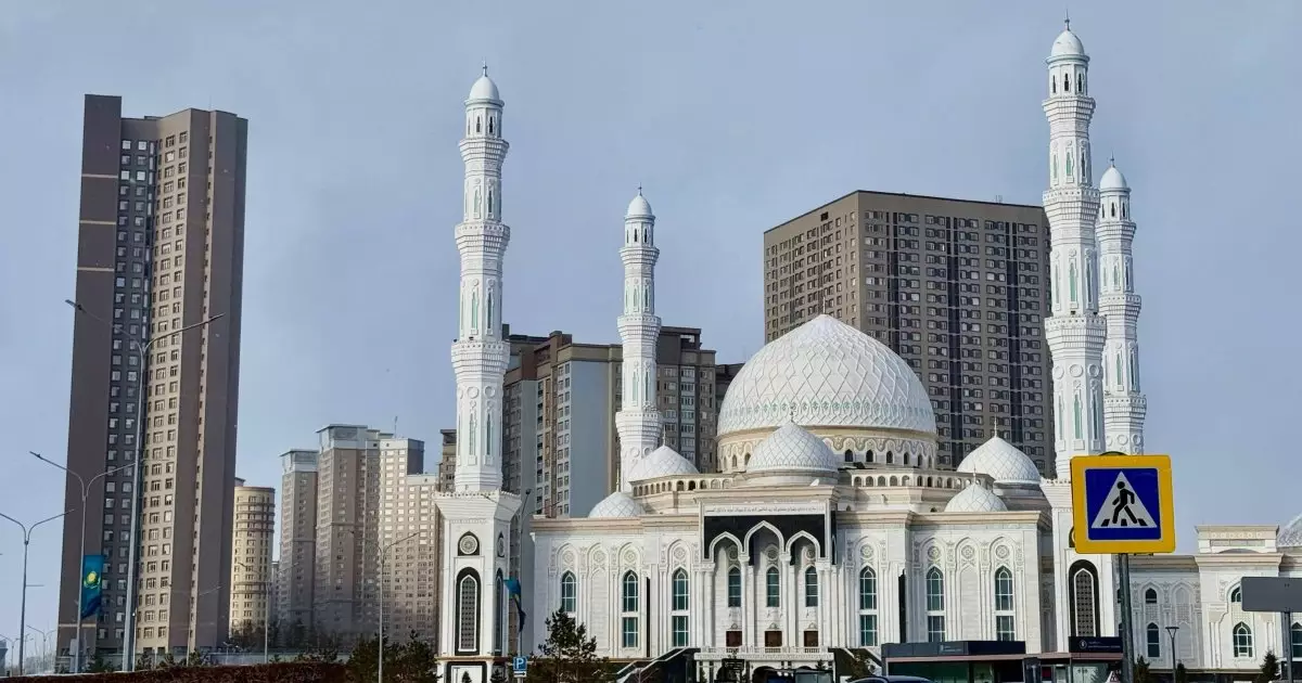 В Казахстане приостановили рассмотрение законопроекта против ЛГБТИК