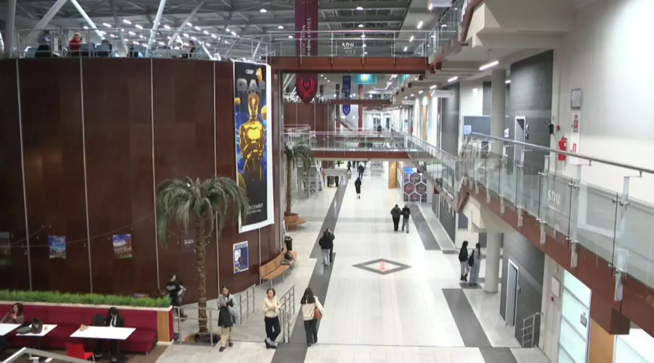 Қазақстан – халықаралық білім хабы            