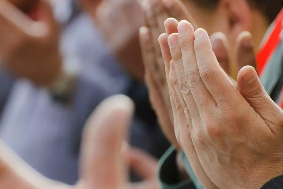 "Адамдар келсе айт, жылауға дайындалайық": Қазақстандықтар жаназа кезінде бастан кешірген жағымсыз жайттары туралы баяндады