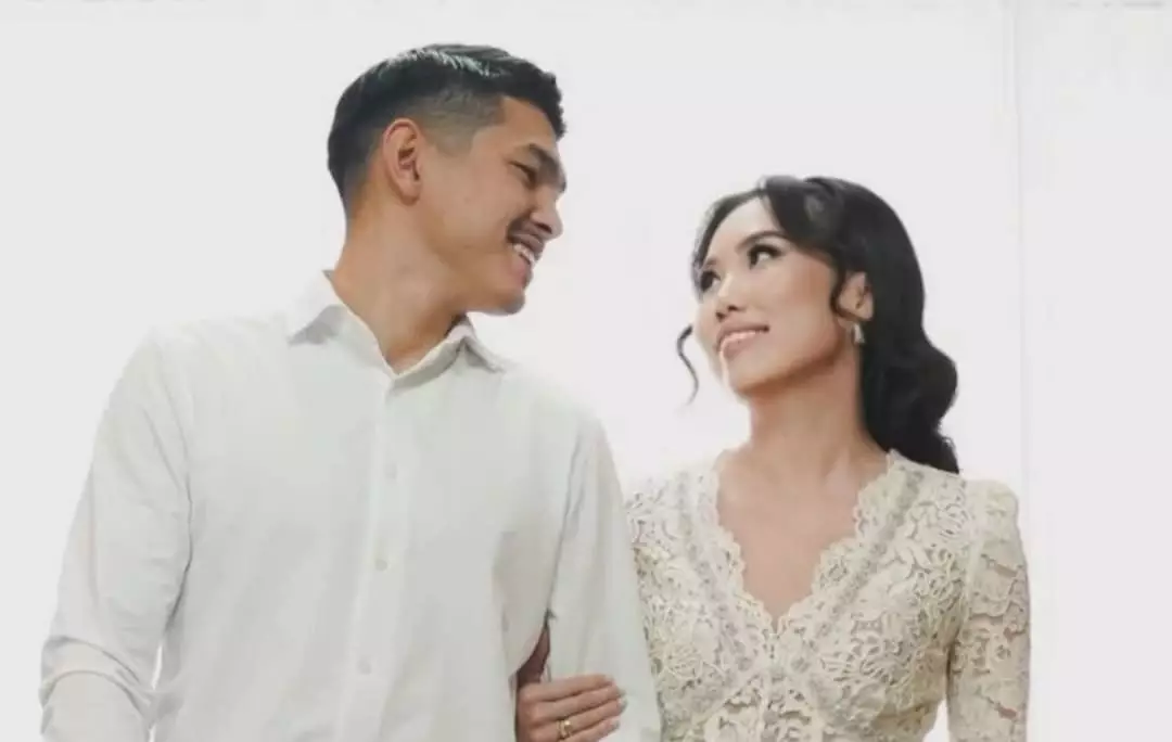 Ғалымжан Кенжебек шығыстың қызына үйленіп, неке куәлігін рәсімдеді