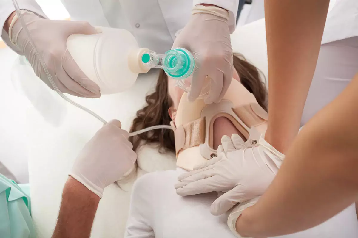 Отравление газом в поезде в Алматы: медики рассказали о пострадавших детях