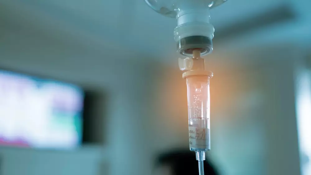 В Шымкенте у 3-летнего ребенка в животе обнаружили 16 магнитов