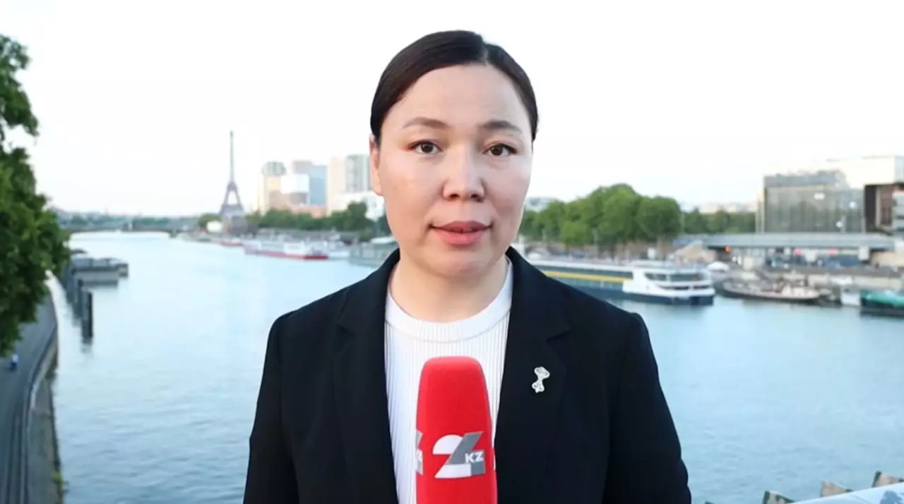 Казахстанка впервые возглавила союз иностранной прессы во Франции