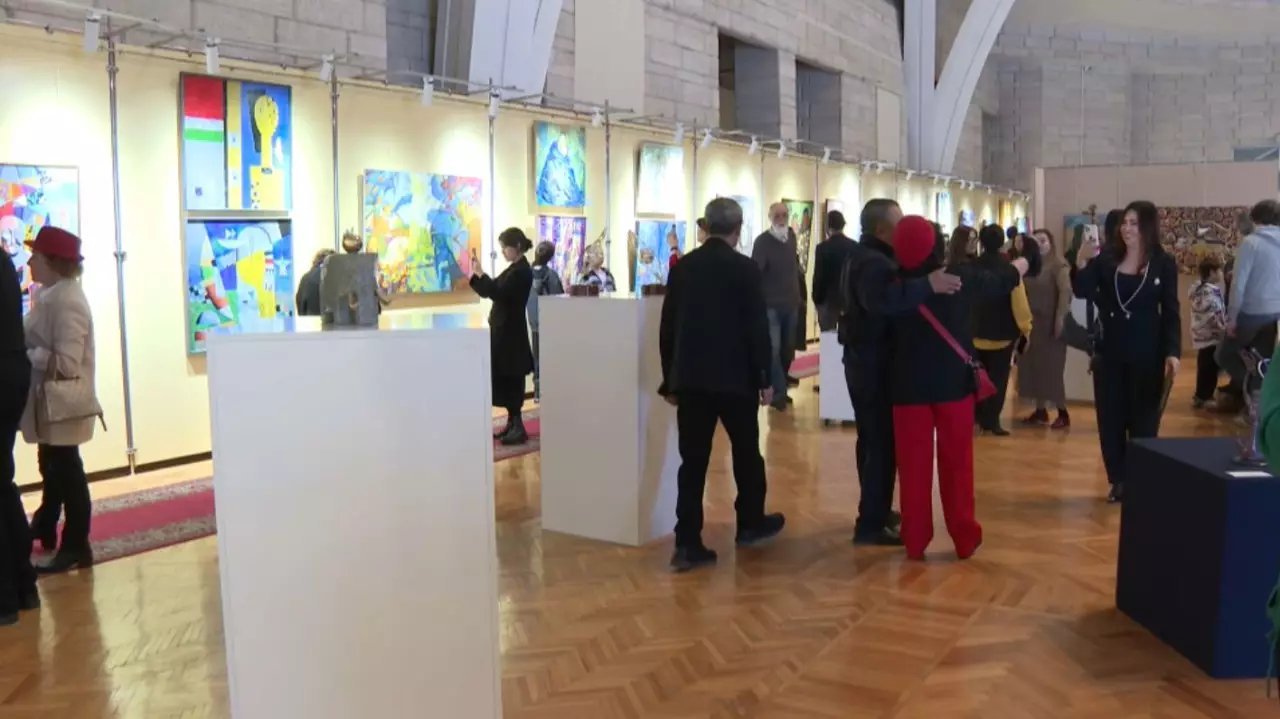 Выставка «Эхо времён» открылась в Алматы