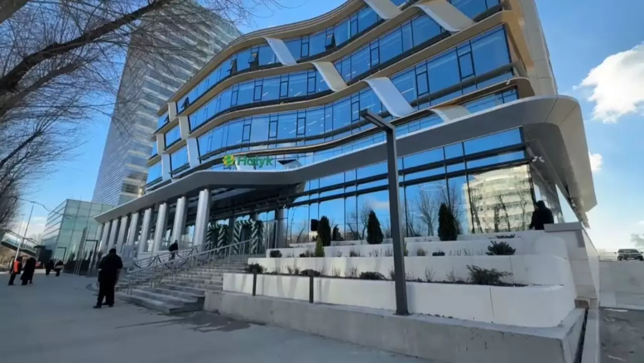 Атырауда Halyk Bank жаңа кеңсесі ашылды