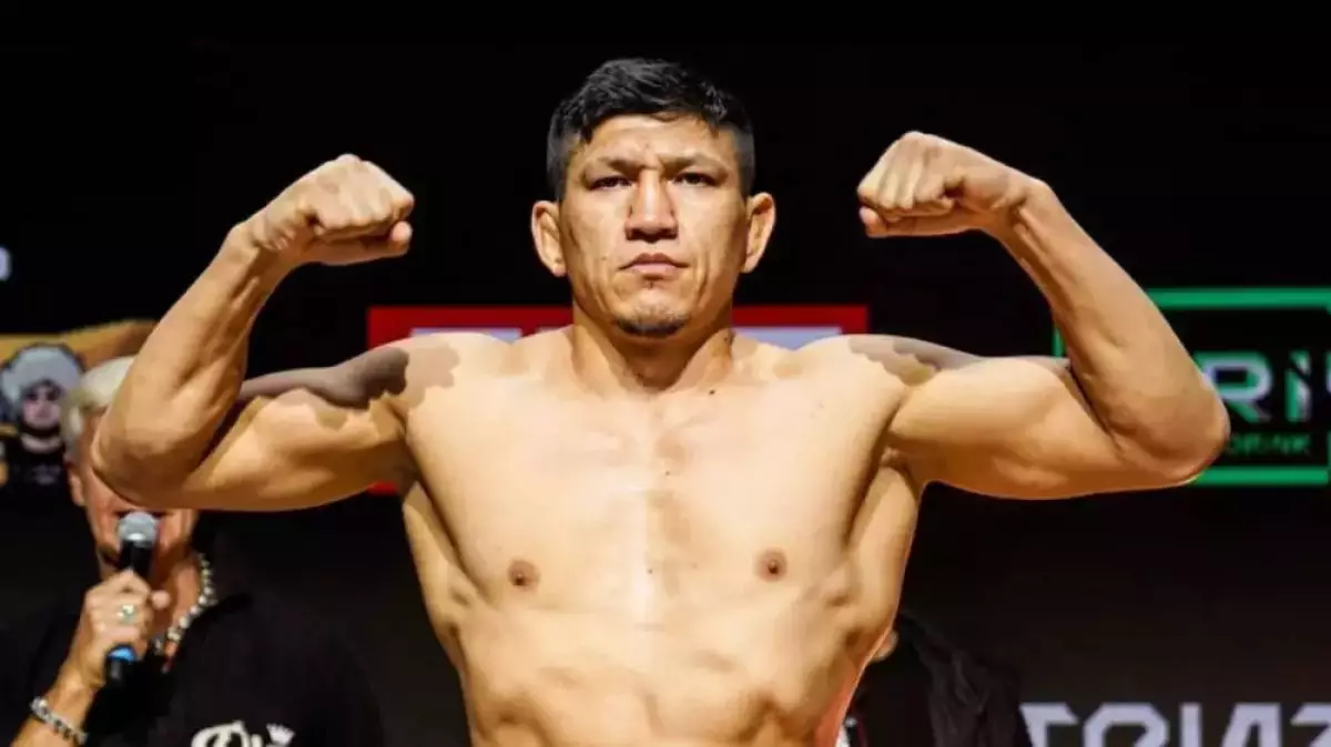 Хамитов вырвал победу в Москве судейским решением