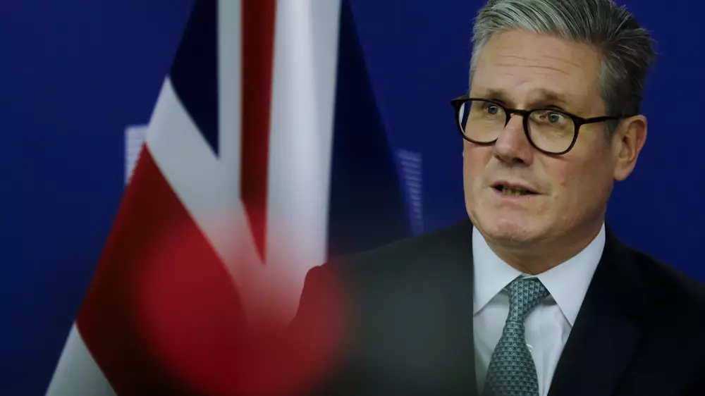 Лондон требует от Абрамовича направить Киеву средства от продажи “Челси“