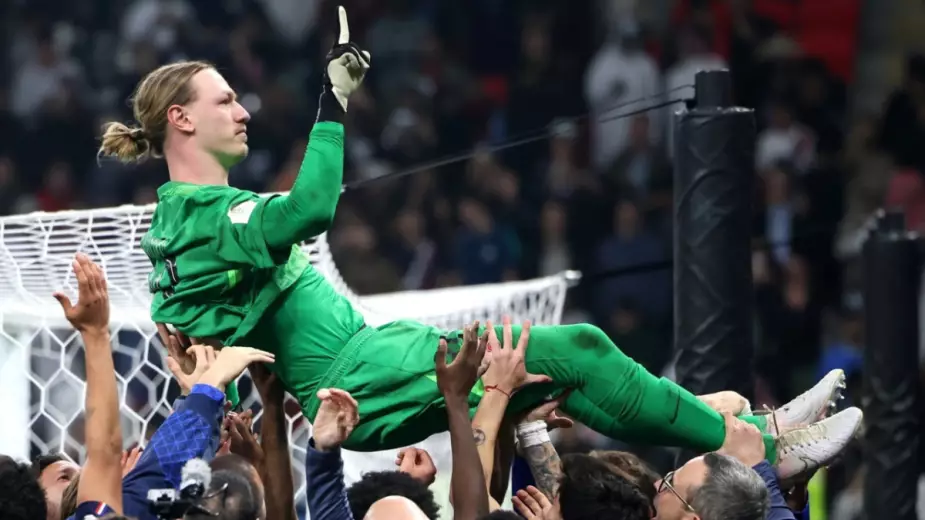 Российский вратарь отразил четыре пенальти и помог ПСЖ выиграть Межконтинентальный кубок (ВИДЕО)